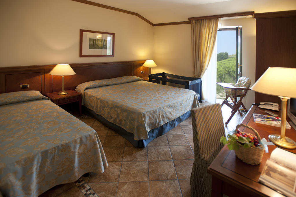 Wine Hotel Munin 卡纳莱 外观 照片