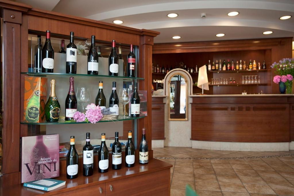 Wine Hotel Munin 卡纳莱 外观 照片